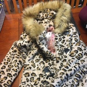 XXL girls leopard winter jacket. New with tags